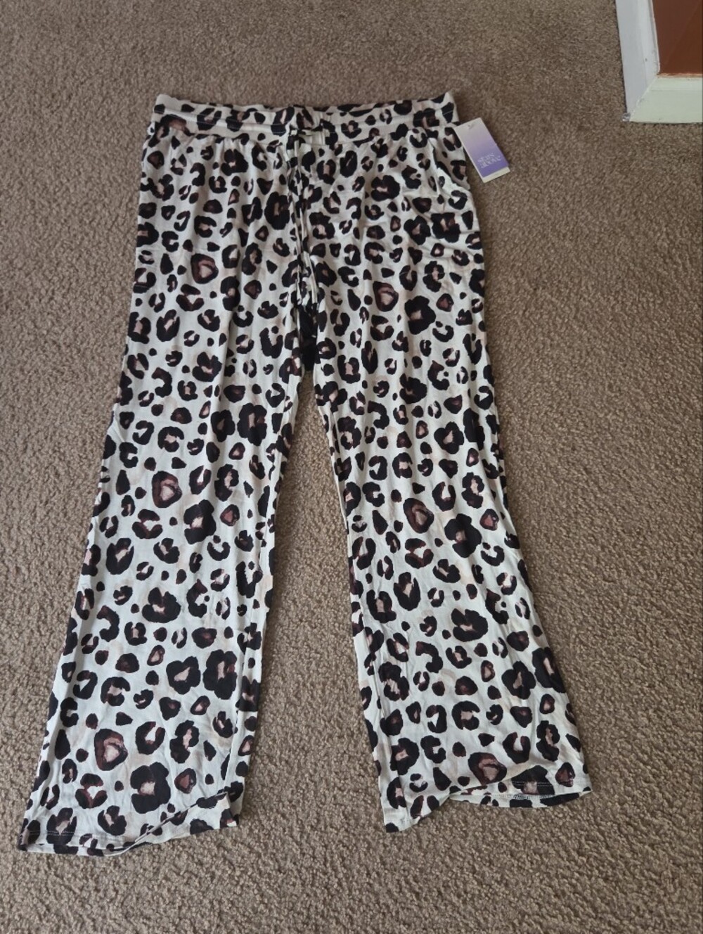 Stars Above Black Button-Front Top with White Piping & Leopard Print Pants - Picture 3 of 4